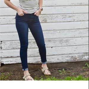 Vervet Skinny Mid Rose Dark Wash Jeans